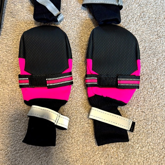 *NEW* Dog Shoes - XL - 2 pairs - Picture 3 of 5